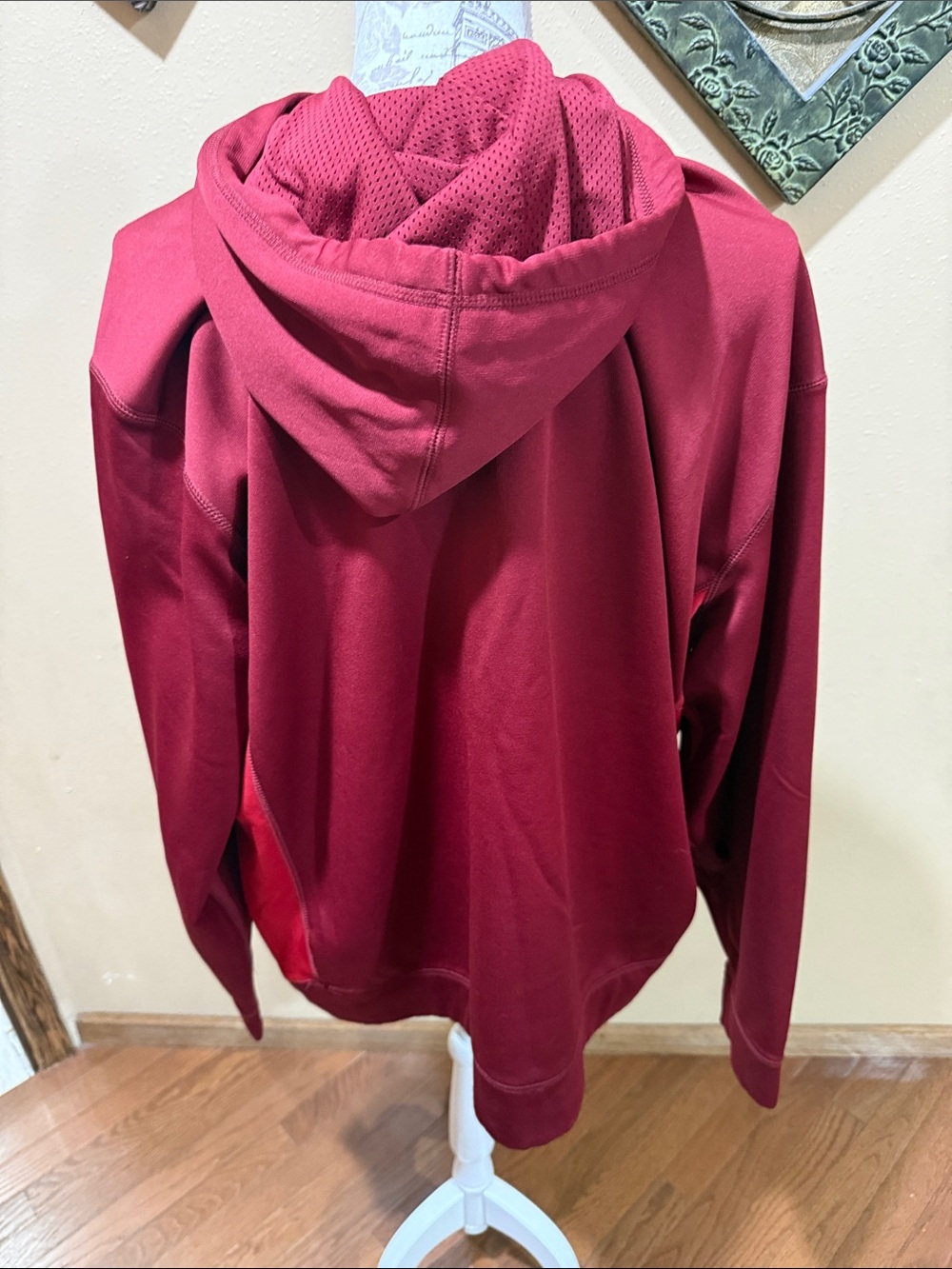Men’s size xlg pullover sweatshirt. - Picture 2 of 3